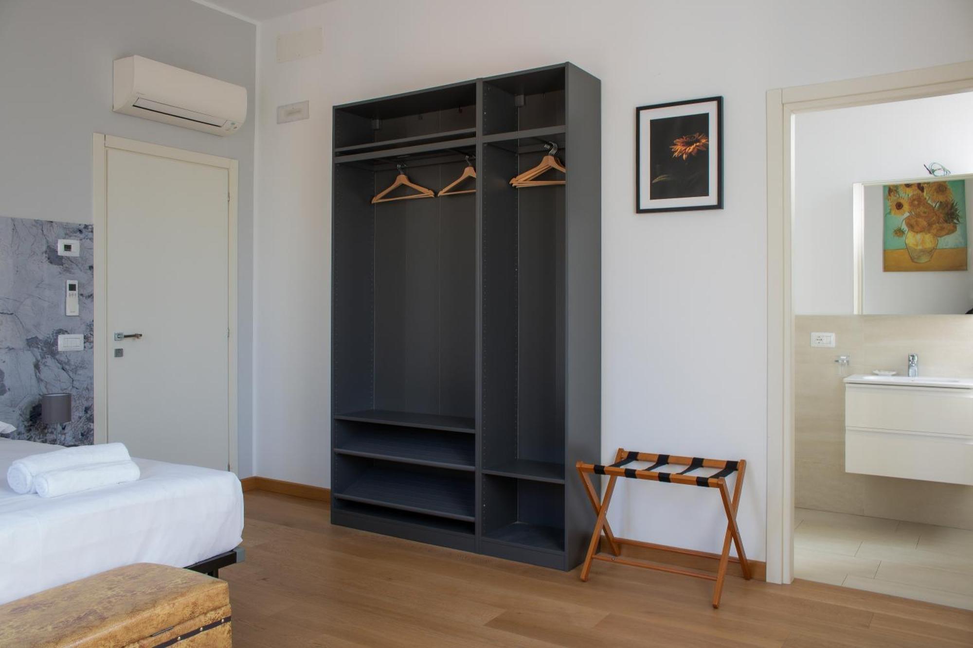 Rrrapido Holy Suites And Rooms - Via Sardegna Milán Exterior foto