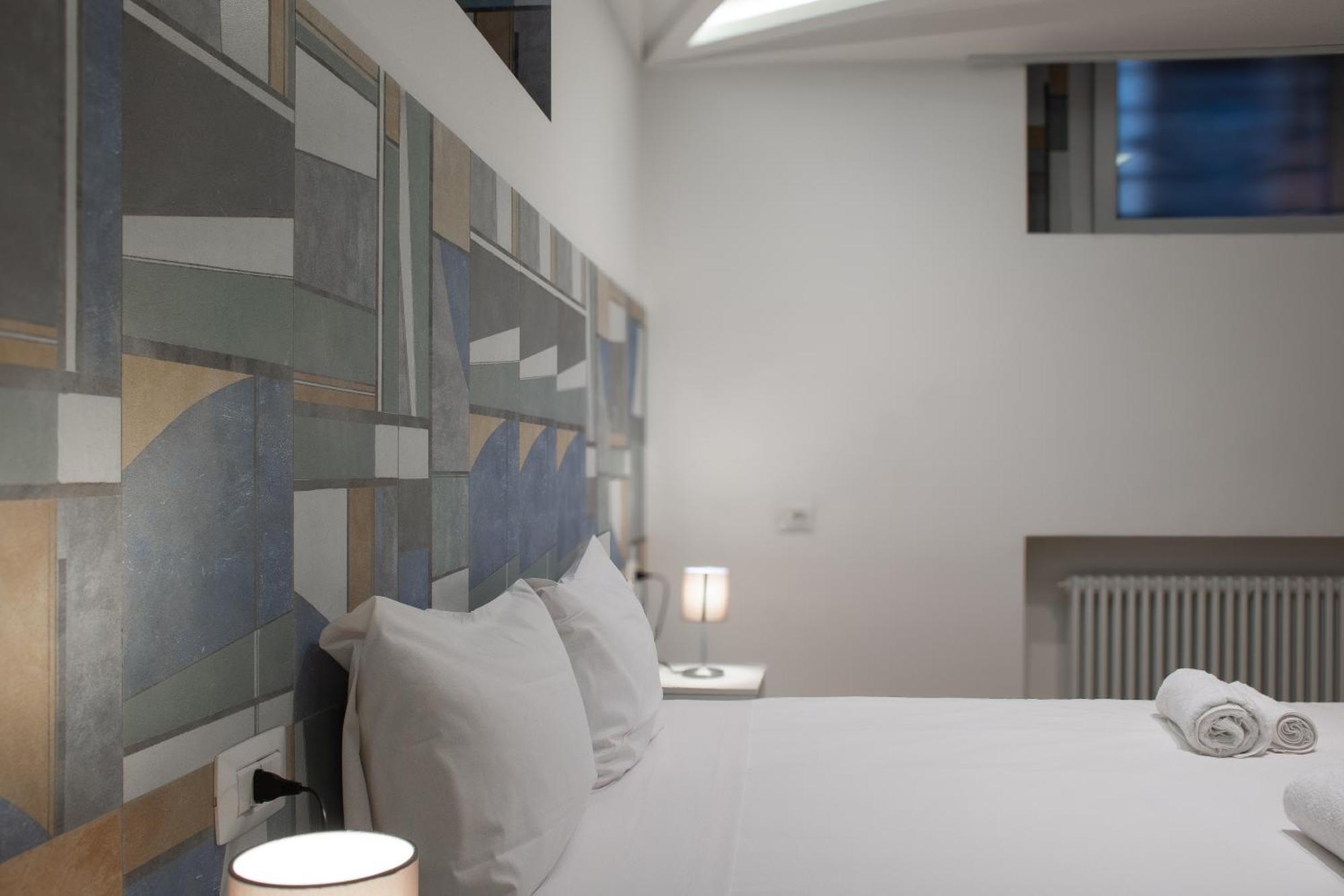 Rrrapido Holy Suites And Rooms - Via Sardegna Milán Exterior foto