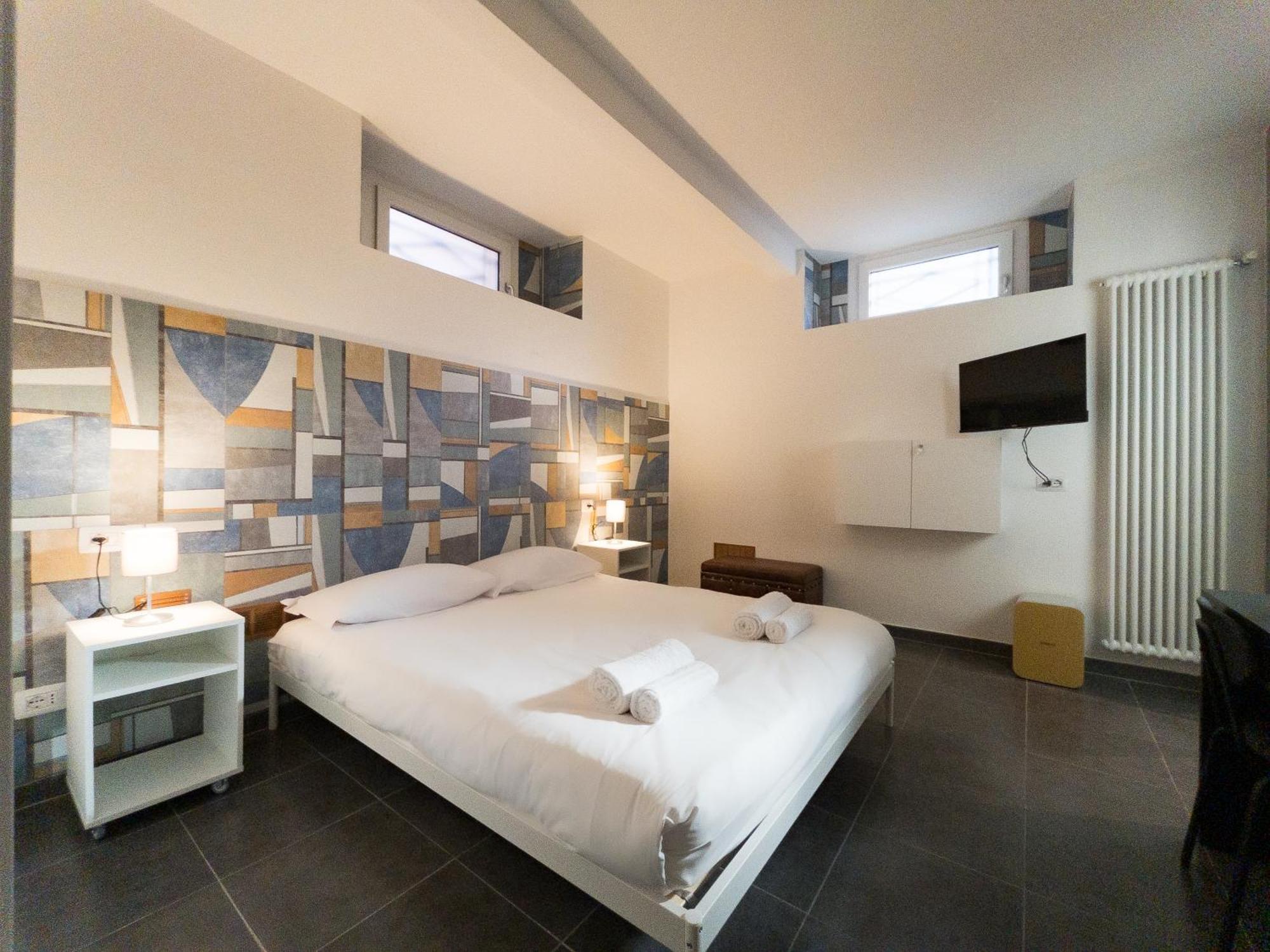 Rrrapido Holy Suites And Rooms - Via Sardegna Milán Exterior foto